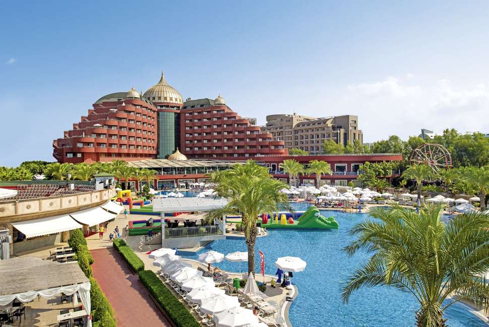 delphin-palace-hotel-lara-beach-turkije