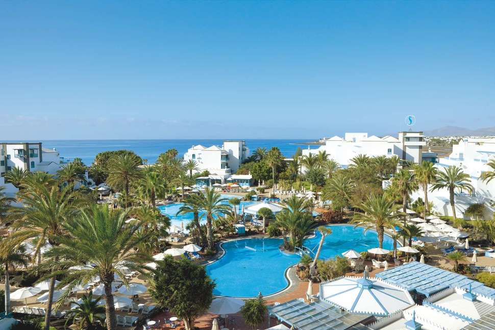 hotel-seaside-los-jameos-playa-puerto-del-carmen-spanje