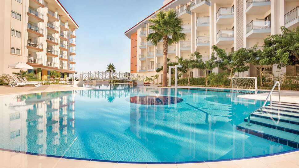 ramada-hotel-suites-kusadasi-kusadasi-turkije