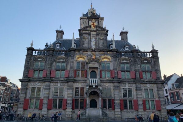 stadhuis-en-markt-delft