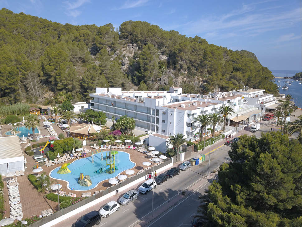 balansat-resort-port-de-sant-miquel-ibiza