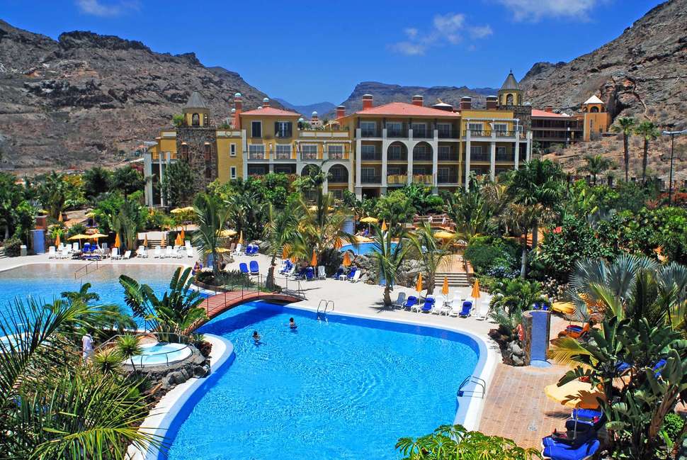 cordial-mogan-playa-puerto-de-mogan-gran-canaria