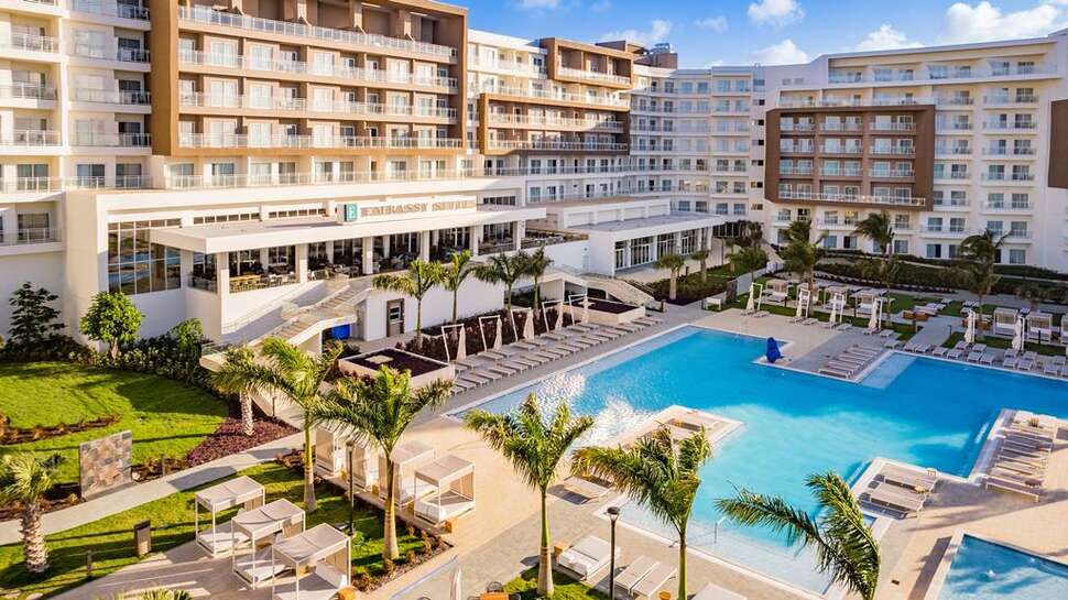 embassy-suites-by-hilton-aruba-resort-palm-beach-aruba