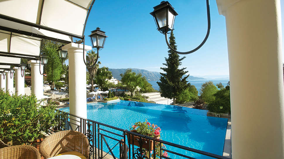 grecotel-lux-me-daphnila-bay-gouvia-corfu