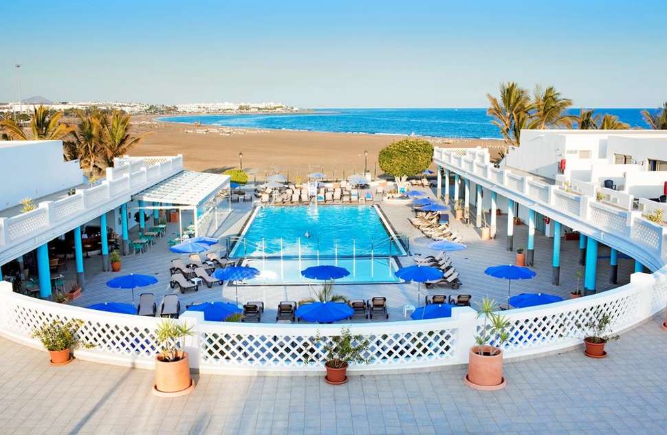 hotel-las-costas-puerto-del-carmen-lanzarote