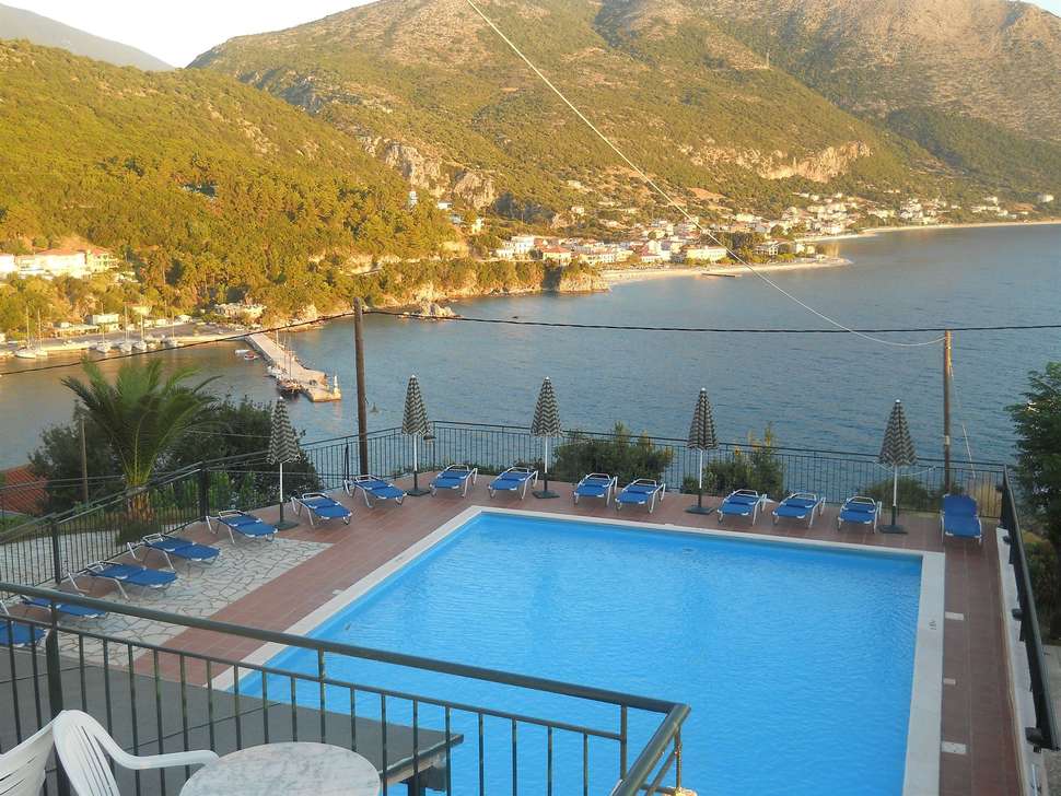 hotel-oceanis-poros-kefalonia