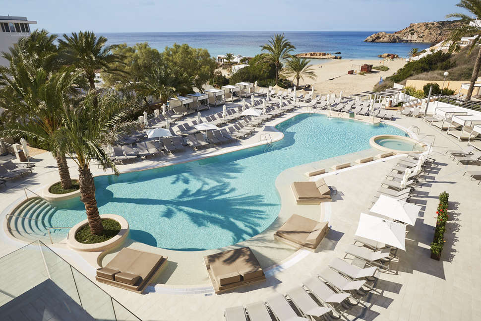 insotel-tarida-beach-resort-spa-cala-tarida-ibiza