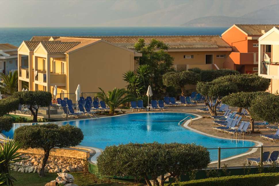 mareblue-beach-resort-agios-spyridon-corfu