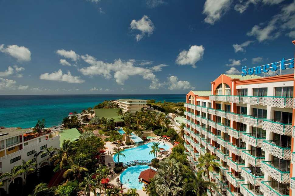 sonesta-maho-beach-resort-casino-maho-bay-sint-maarten