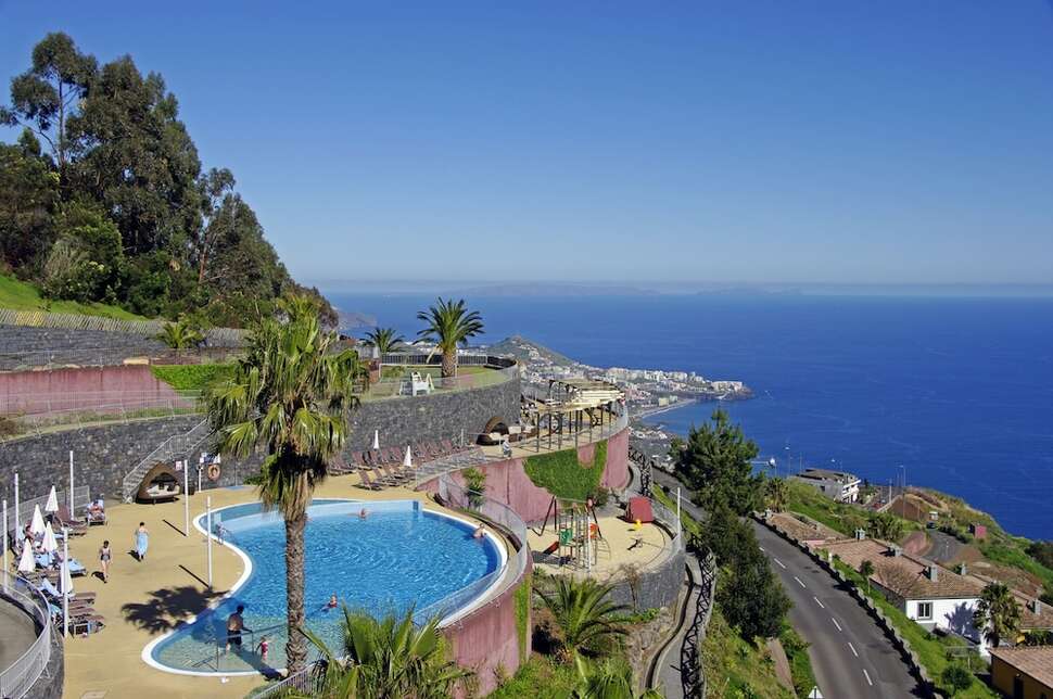 village-cabo-girao-camara-de-lobos-portugal