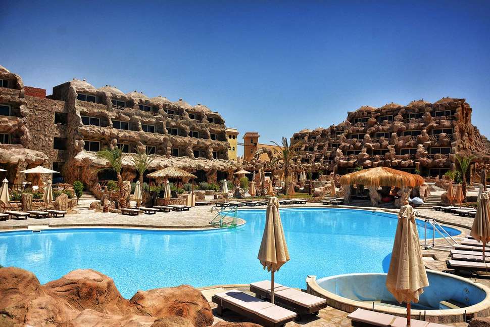 caves-beach-resort-hurghada-egypte