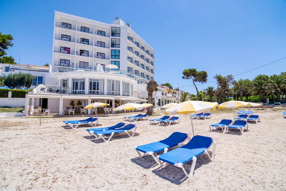 hotel-playa-santandria-cala-blanca-menorca