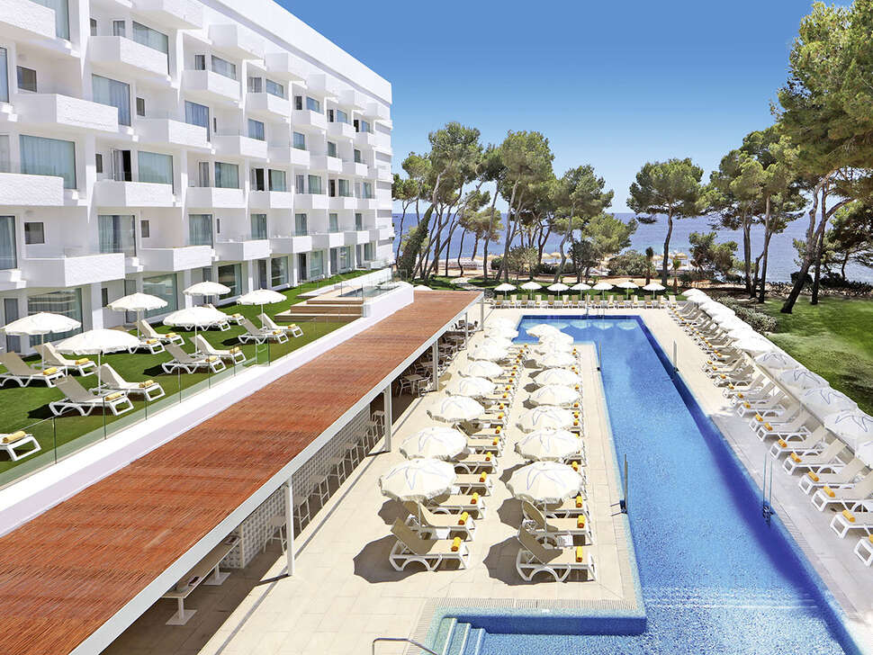 iberostar-selection-santa-eulalia-ibiza-es-canar-ibiza