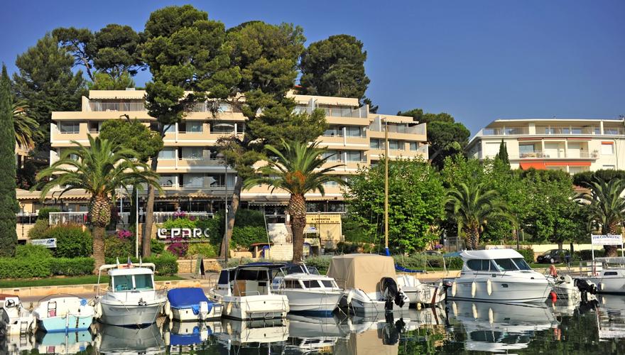 pierre-vacances-residence-bandol-port-bandol-provence-alpes-cote-d-azur