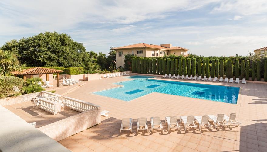 pierre-vacances-residence-eden-parc-saint-tropez-provence-alpes-cote-d-azur