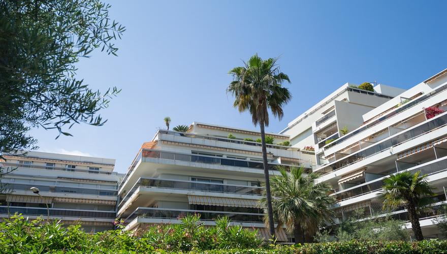 pierre-vacances-residence-la-rostagne-antibes-provence-alpes-cote-d-azur