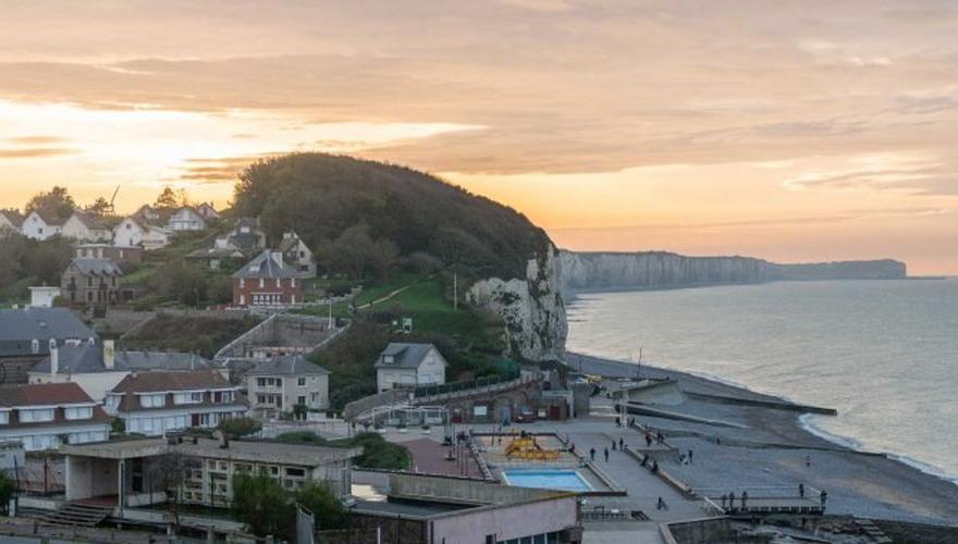 village-la-cote-normande-veules-les-roses-haute-normandie