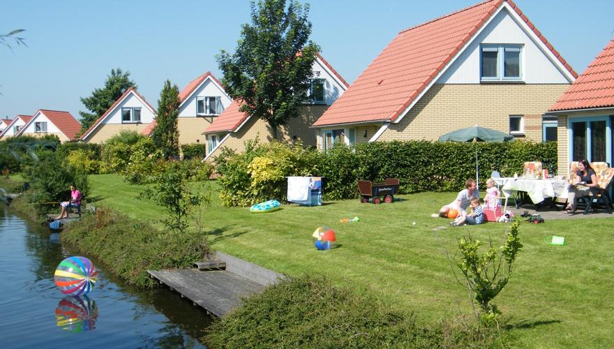 villavakantiepark-ijsselhof-andijk-noord-holland