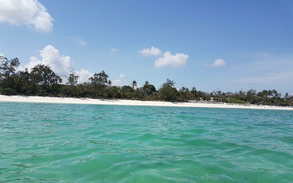 Galu beach (Mwabungu)