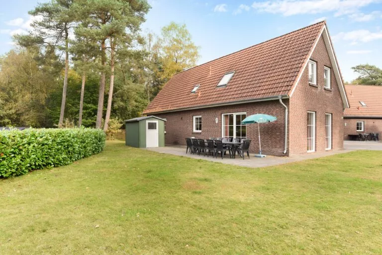12-persoons bungalow bij Landal Dwergter Sand