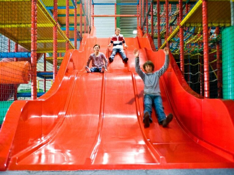 Top 15: Vakantieparken met XXL Indoor Speeltuin voor Kids