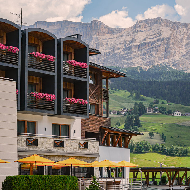 Hotel Ciasa Soleil uitzicht op bergen wintersport