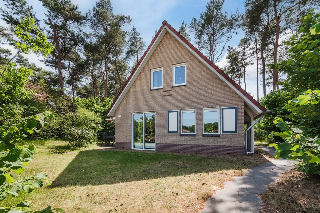 Vakantiepark Landgoed 't Loo – 4-persoons bungalow met eigen zonnehemel in Oldebroek Gelderland