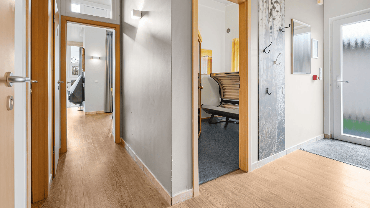 Village l'Eau d'Heure – 4-persoons bungalow met privé solarium in België