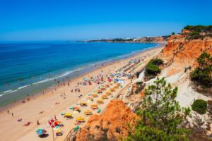 Ontdek de 12 mooiste stranden van Albufeira