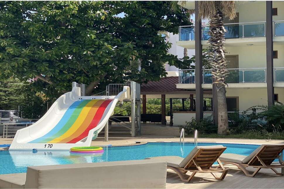 Astoria Beach Hotel