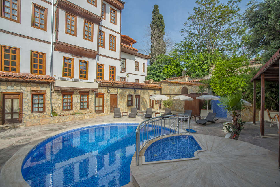 Argos Hotel