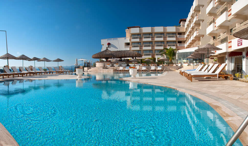 Carina Hotel