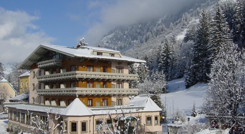 Wintersport Hotel Völserhof