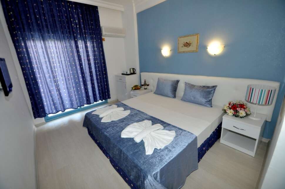 Navy Hotel