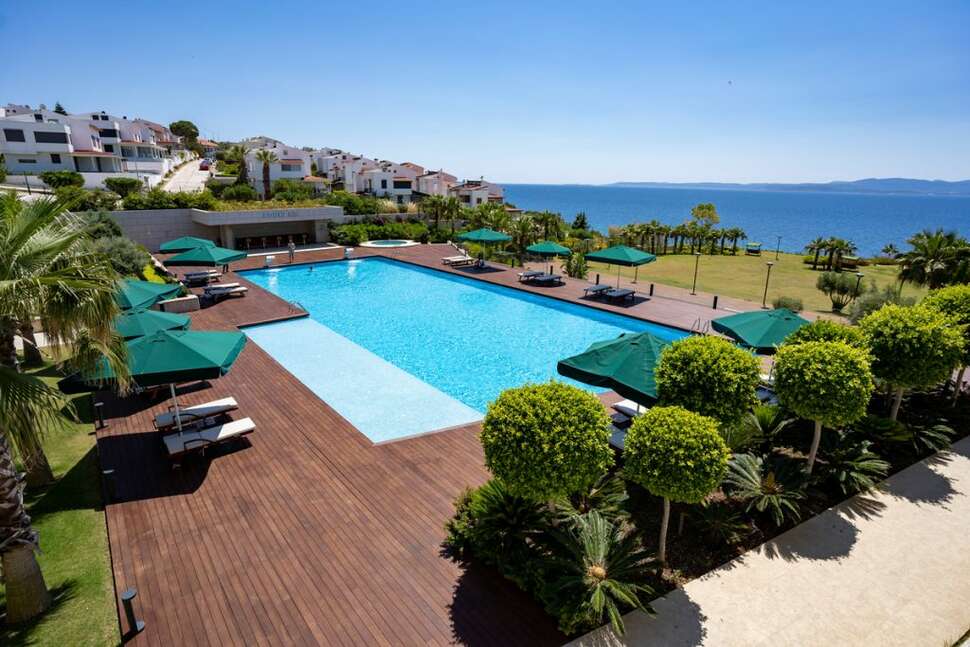 On'Live Deluxe Hotel