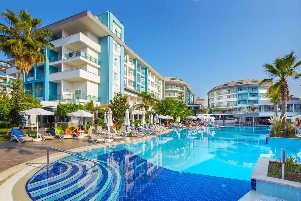 Seashell Resort & Spa