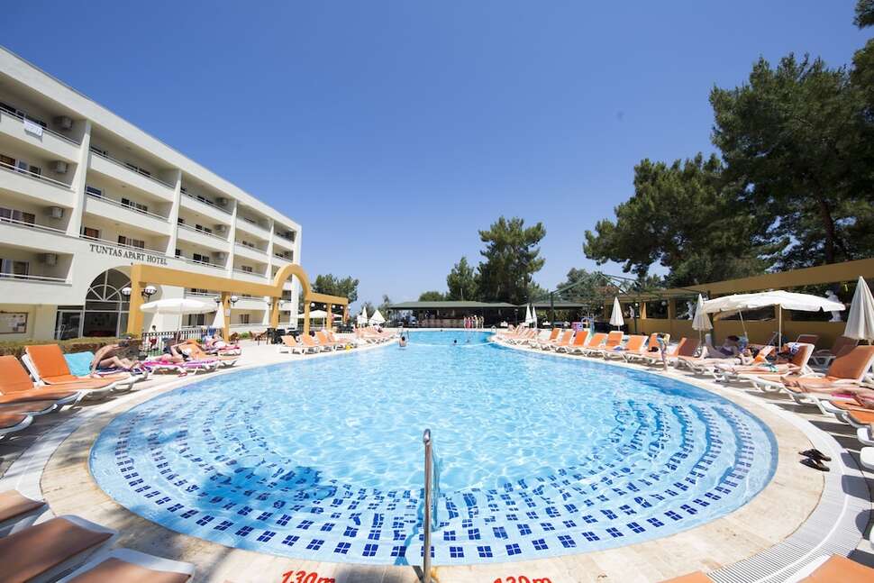 Tuntas Family Suites Kusadasi