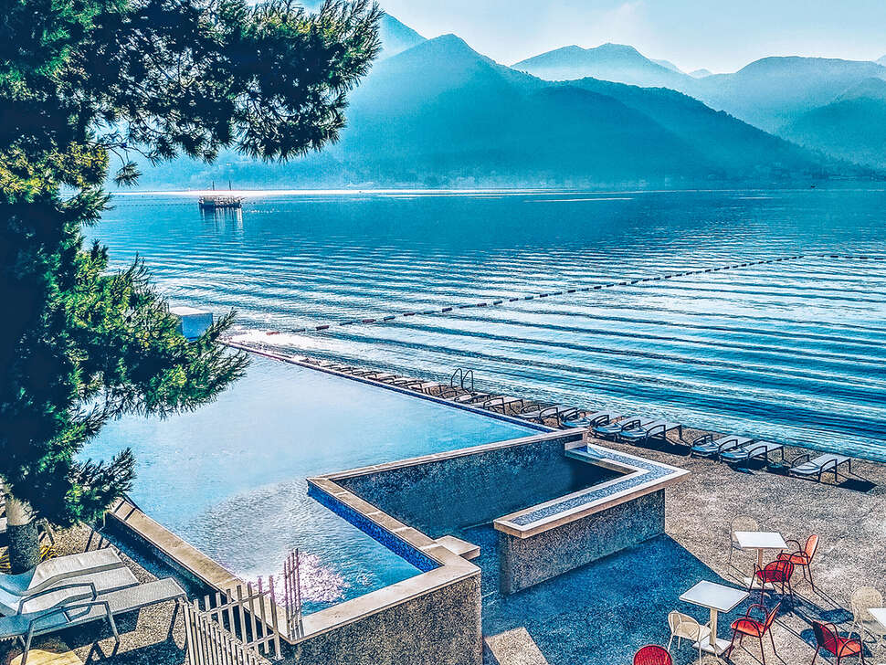 Carine Hotel Delfin