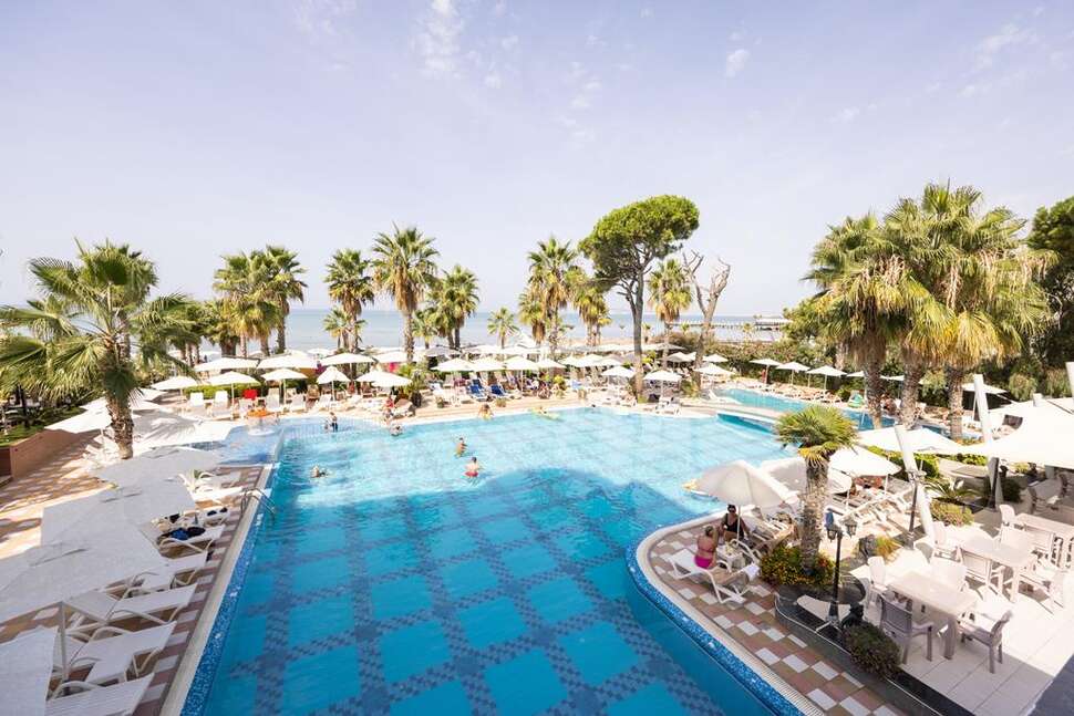 Fafa Premium Hotel