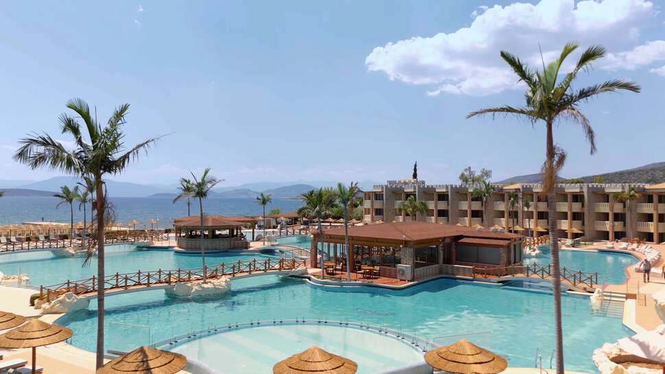 Seafos Luxury Resort & Spa