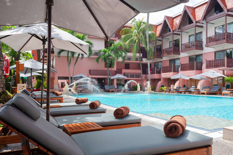 Seaview Patong Hotel
