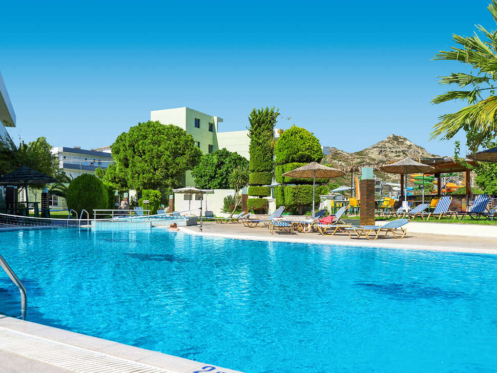 Stamos Hotel